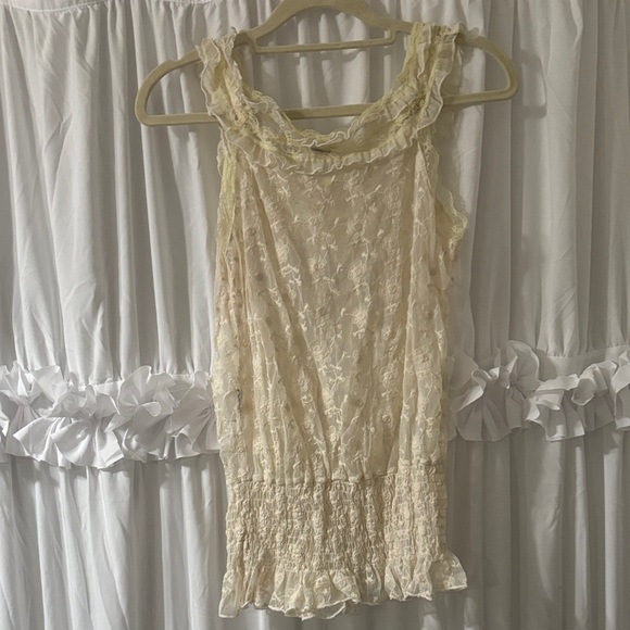 Cream Lace Ruffled Tank Top - Picture 4 of 4